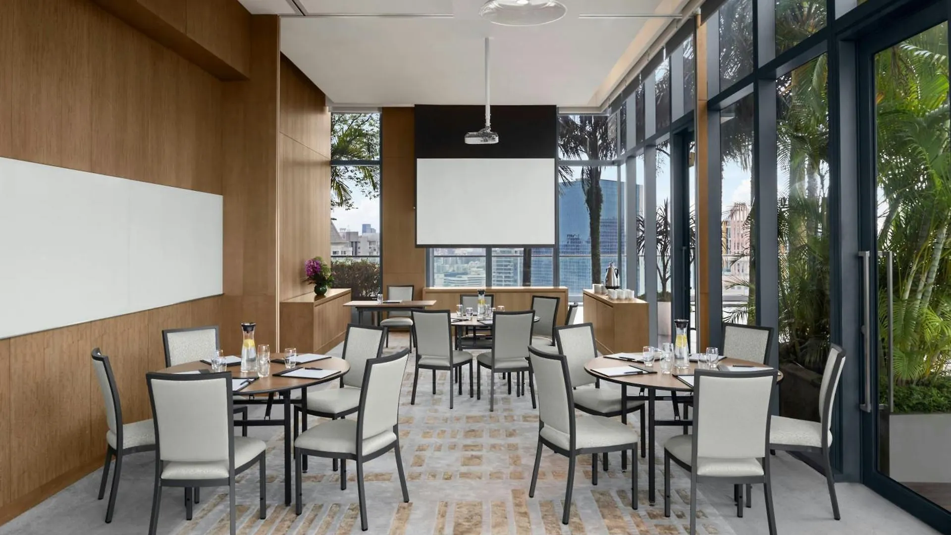 Courtyard By Marriott Singapore Novena 4*,